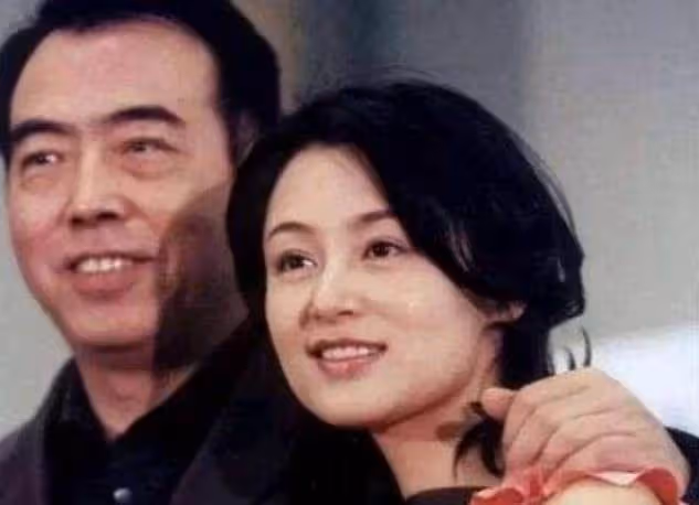 4位「假戲真做」的女演員，戲沒拍完就懷孕了，網友：就不能忍忍