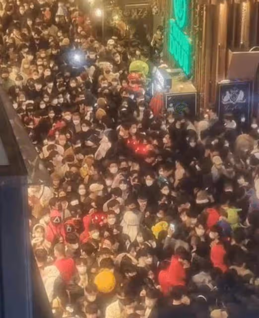 悲痛！梨泰院事件仍在發酵，死亡人數超過150人，多位明星發文悼念