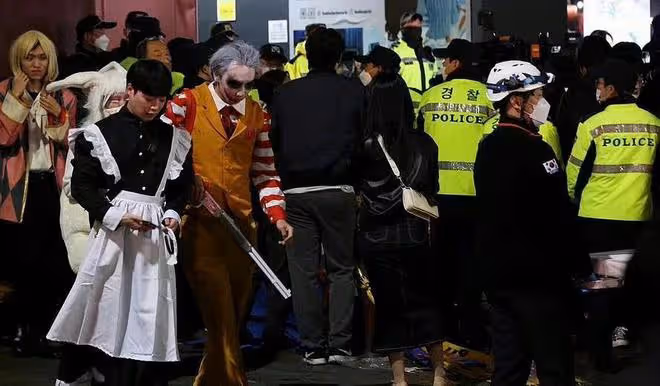悲痛！梨泰院事件仍在發酵，死亡人數超過150人，多位明星發文悼念