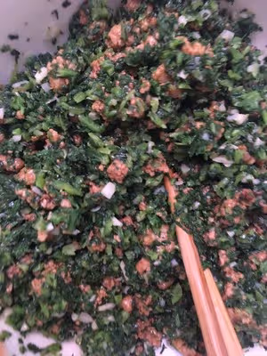 媽媽味道的蘿蔔纓燙麵包子