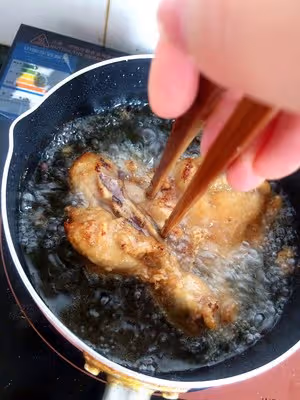 香酥香骨雞腿(˶‾᷄ ⁻̫ ‾᷅˵)