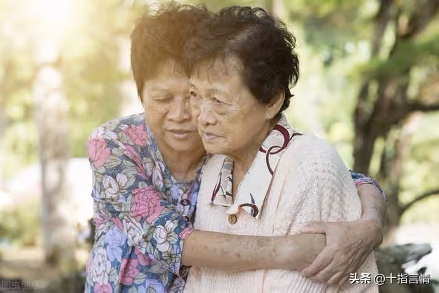晚年找女婿養老三年，存款給了大半，猛然醒悟：該做好三個準備的