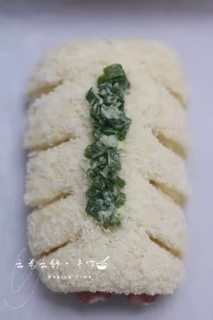 芝士控的最愛🔥香蒜脆腸芝士包