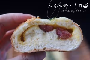 芝士控的最愛🔥香蒜脆腸芝士包