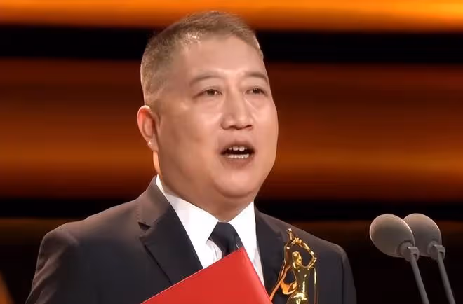 飛天獎名單出爐！熱依紮成視後，王雷爆冷成視帝，閆妮孫儷成陪跑