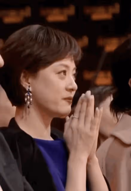 飛天獎名單出爐！熱依紮成視後，王雷爆冷成視帝，閆妮孫儷成陪跑