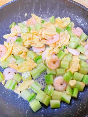 黃瓜蝦仁🍤