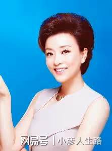 楊瀾，離開央視奔赴愛情，嫁富豪生一子一女，如今家庭幸福事業旺