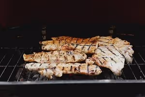Pesto香蒜羅勒沙司雞肉帕尼尼三明治