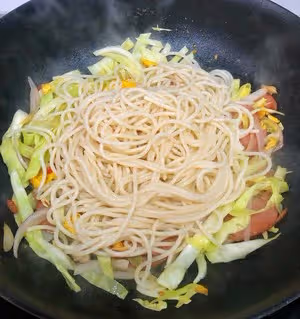 中式炒意面