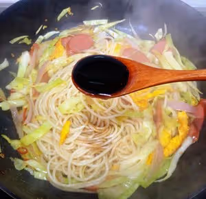 中式炒意面