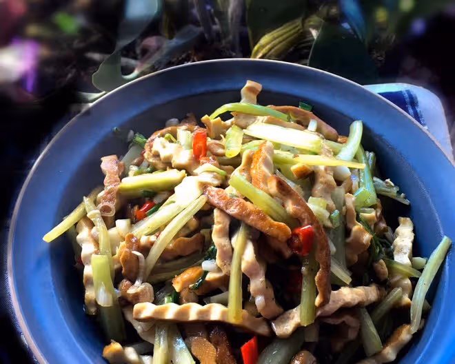 芹菜炒香乾+太太樂鮮雞汁快手菜