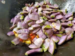 秋季美味紫扁豆燒五花肉