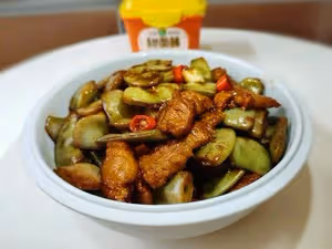 秋季美味紫扁豆燒五花肉