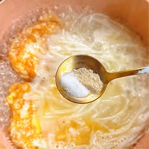 奶白鮮香的蘿蔔絲煎蛋湯