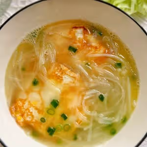 奶白鮮香的蘿蔔絲煎蛋湯