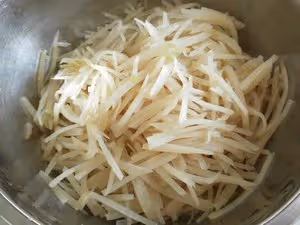 比炒菜好吃的油炒小鹹菜