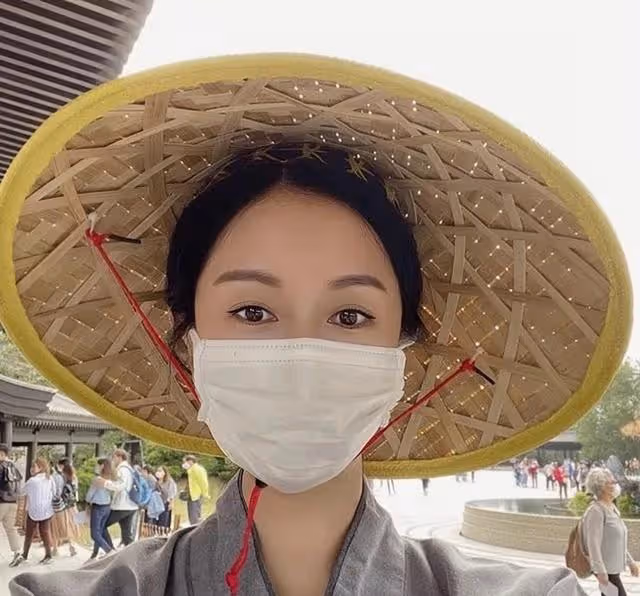 香港知名女星甜美凍齡！豪門夢碎仍是單身，控訴遭同劇男星非禮