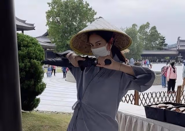 香港知名女星甜美凍齡！豪門夢碎仍是單身，控訴遭同劇男星非禮