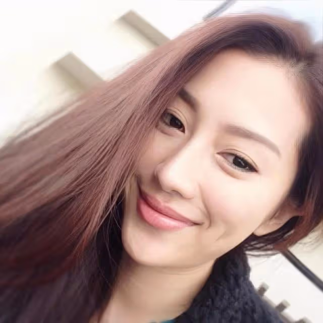 香港知名女星甜美凍齡！豪門夢碎仍是單身，控訴遭同劇男星非禮