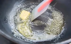蛤蜊土豆奶油濃湯：冬日最濃郁的一碗，比雞湯還治癒！