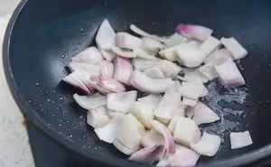 蛤蜊土豆奶油濃湯：冬日最濃郁的一碗，比雞湯還治癒！