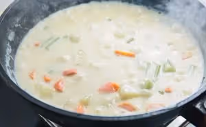 蛤蜊土豆奶油濃湯：冬日最濃郁的一碗，比雞湯還治癒！