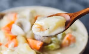 蛤蜊土豆奶油濃湯：冬日最濃郁的一碗，比雞湯還治癒！