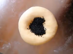 圓鼓鼓的肉鬆麻薯