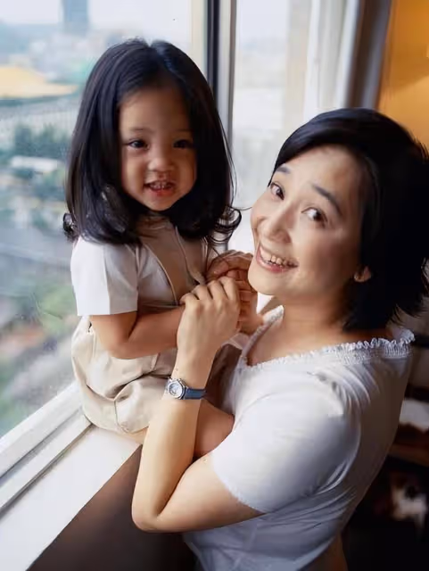 歐陽娜娜：和9個男生曖昧，被嘲是「交際花」，她是怎麼墮落的？