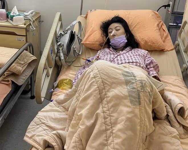 51歲女星宣布患癌症！腸爆裂昏迷送醫搶救，曾流產10次兒子有重病