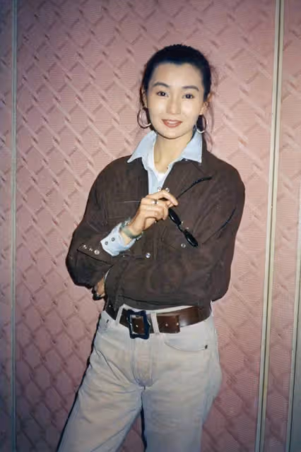 周迅罕見同框張曼玉！成熟女人的美和小女生的美一目了然，網友：相差10歲張曼玉也絲毫不輸