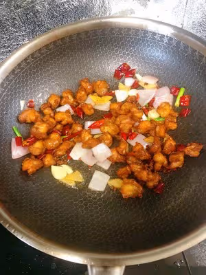 雙椒雞脆骨（掌中寶）