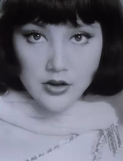 毀容女星邵音音年輕時有多美，杏眼瓜子臉美艷不可方物，可惜了！