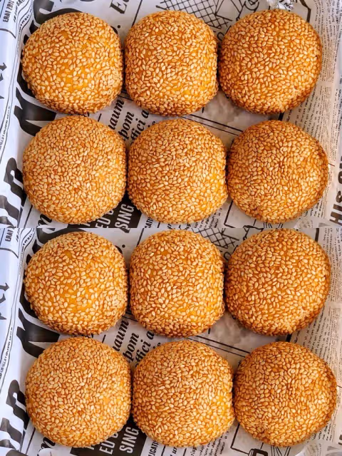 糯嘰嘰的秋冬甜品南瓜麻球（麻團），無需油炸也能外皮酥脆香甜軟糯
