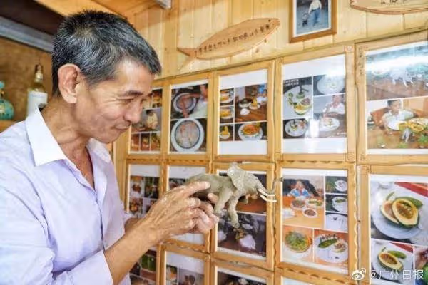單親爸獨自養兒！放棄高薪工作「花17年拍20萬張照紀錄」翻出照片「從襁褓中到翩翩少年」淚喊：兒子來報恩！