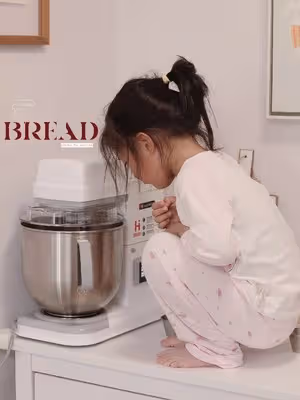 金燦燦的芝士蒜香法式軟麵包，香迷糊了！🥖🥖