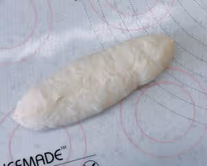 金燦燦的芝士蒜香法式軟麵包，香迷糊了！🥖🥖