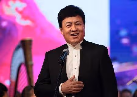 他是知名國家一級演員 一首歌紅了21年