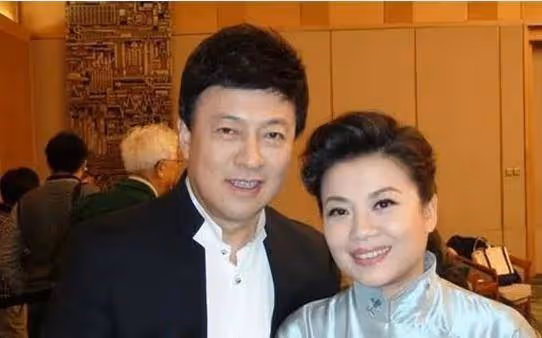 他是知名國家一級演員 一首歌紅了21年