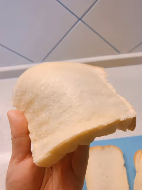 中筋麵粉做的細膩綿軟三明治白麵包
