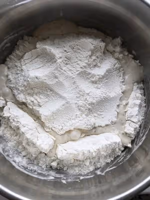 中筋麵粉做的細膩綿軟三明治白麵包