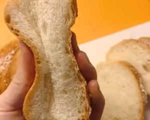 中筋麵粉做的細膩綿軟三明治白麵包