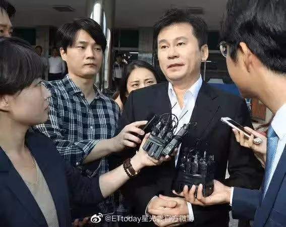 「KPOP NEWS」梨泰院踩踏事件兇手疑現身丨成人女星竟上新戀藝