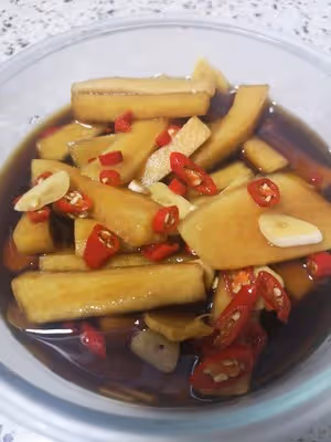 酸辣醬香蘿蔔皮