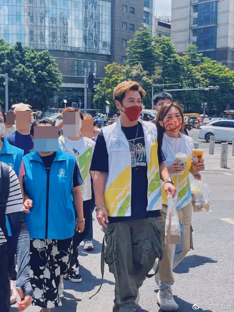 49歲孫耀威豪言「我不需要美顏」　直播滿臉皺紋嚇壞網民！