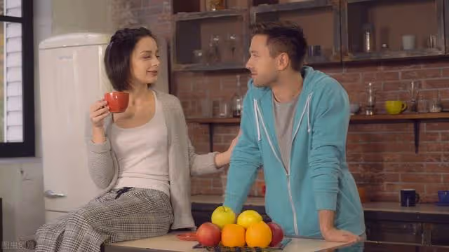 我住我哥的房子,想讓我搬走,門都沒有;嫂子:不主動搬,我就叫警察