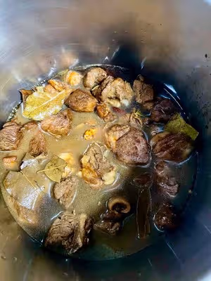 燜羊肉（高壓鍋版）