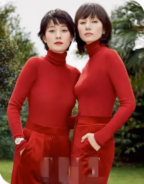 明星雙人寫真大PK：楊冪秀美腿，章子怡撩衣服，馬伊琍袁泉好土氣