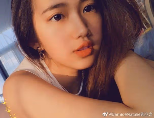 駱達華父女拍搞笑片　Natalie散發仙氣網民喊快出道！
